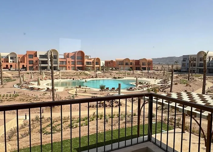 Kamaran Gouna 2br Pool View